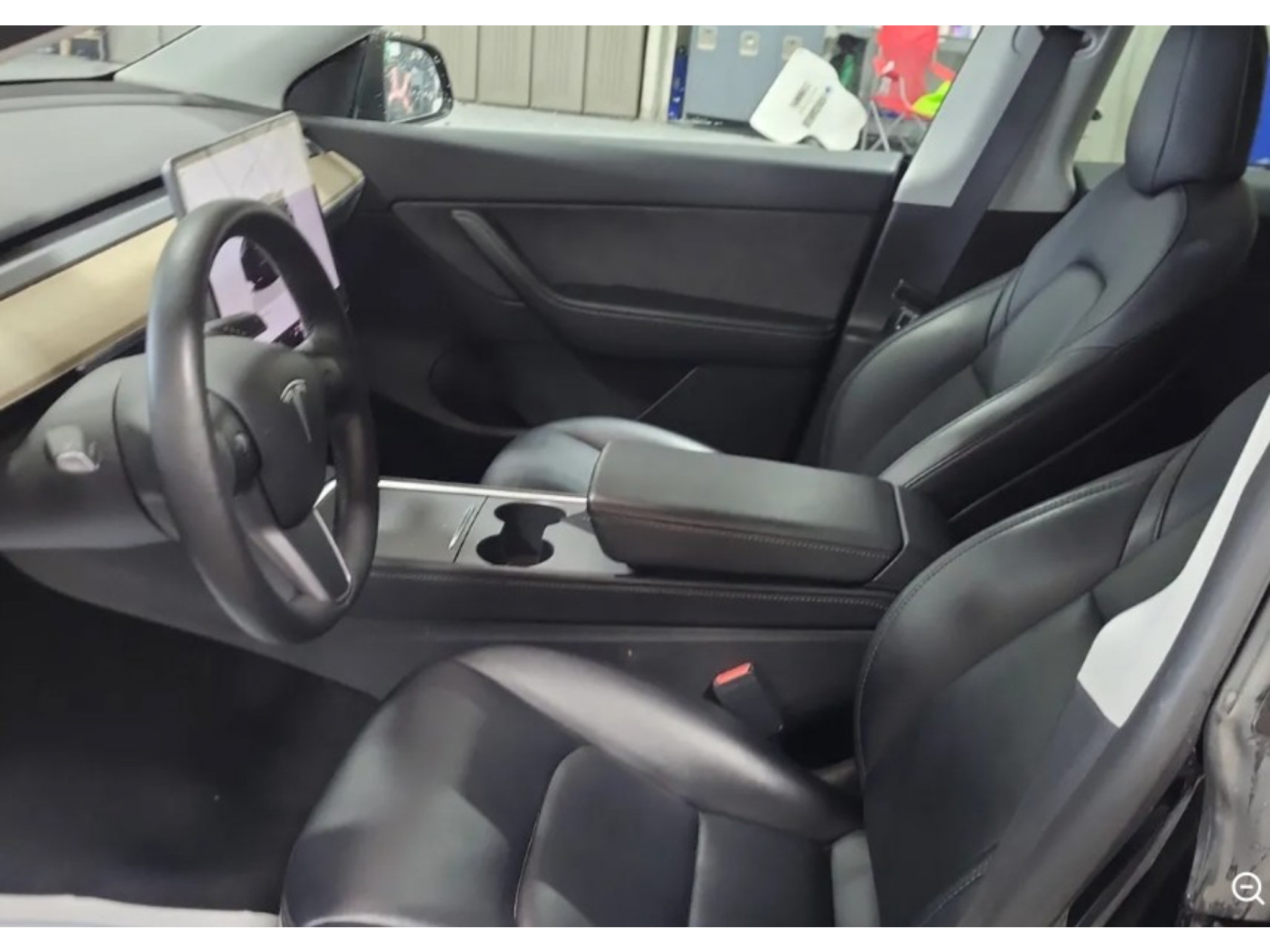 Used 2022 Tesla Model Y Long Range AWD/4WD image 4