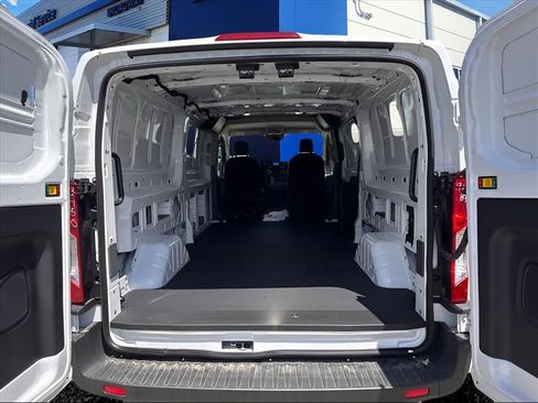 Used 2024 Ford Transit 150 Low Roof RWD image 26