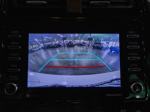 Used 2021 Toyota Prius LE FWD image 6