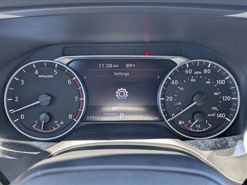 Used 2025 Nissan Rogue SV FWD image 11