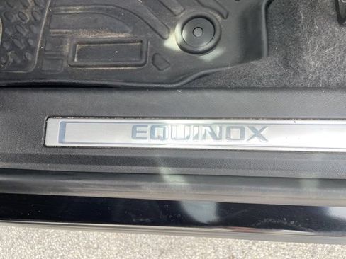 Used 2020 Chevrolet Equinox Premier FWD image 22