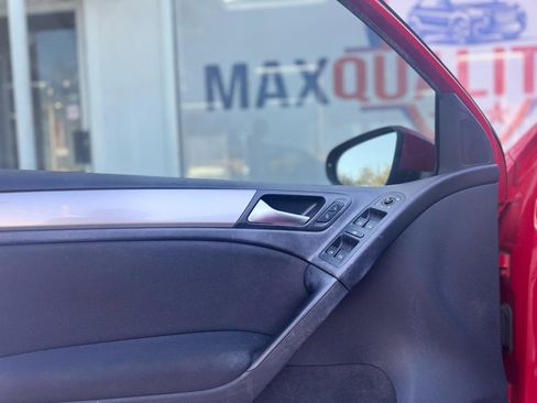 Used 2013 Volkswagen Golf 2.5L Conv & Sunroof 4 Door PZE image 32