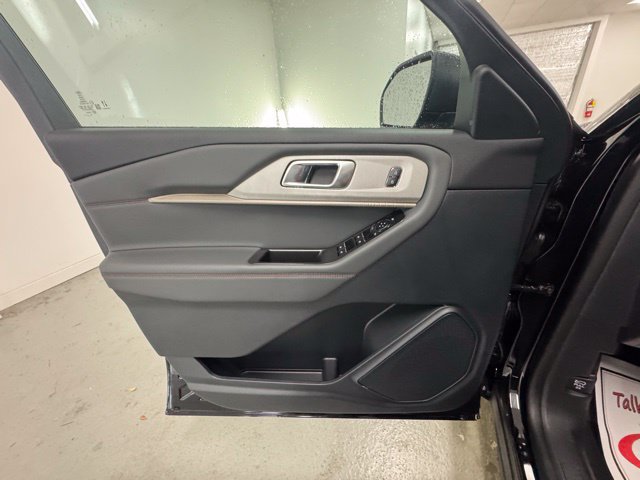 New 2026 Ford Explorer Active RWD image 15