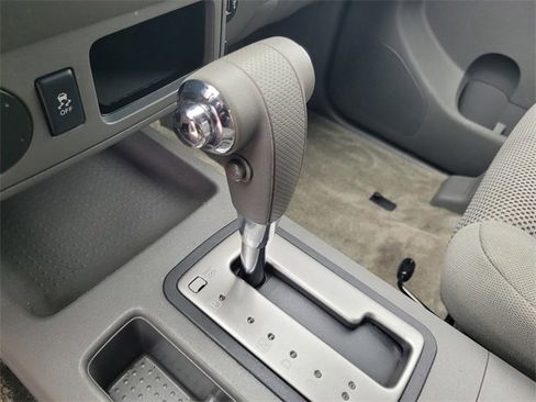 Used 2017 Nissan Frontier SV image 20