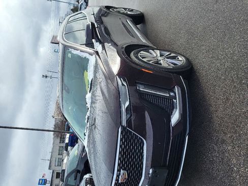 Used 2021 Cadillac XT6 Premium Luxury image 7