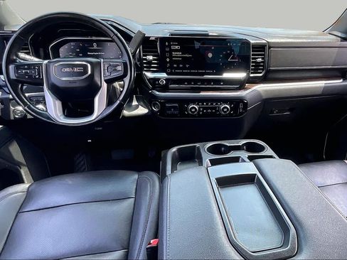 Used 2025 GMC Sierra 1500 SLT RWD image 16