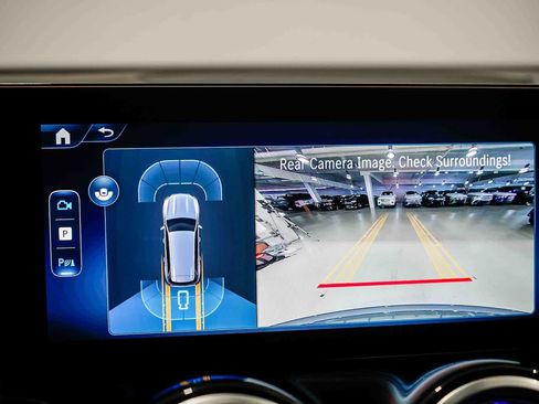 Used 2026 Mercedes-Benz GLB 250 image 24