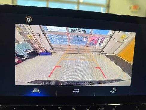 Used 2024 Chevrolet Colorado Z71 image 42