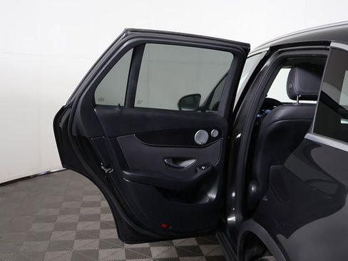 Used 2021 Mercedes-Benz GLC 300 GLC 300 w/ Multimedia Package image 24