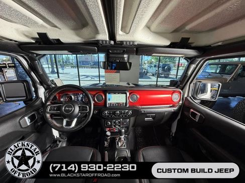 Used 2021 Jeep Gladiator Rubicon AWD/4WD image 25