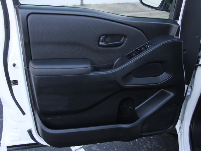 Certified 2024 Nissan Frontier S AWD/4WD image 13