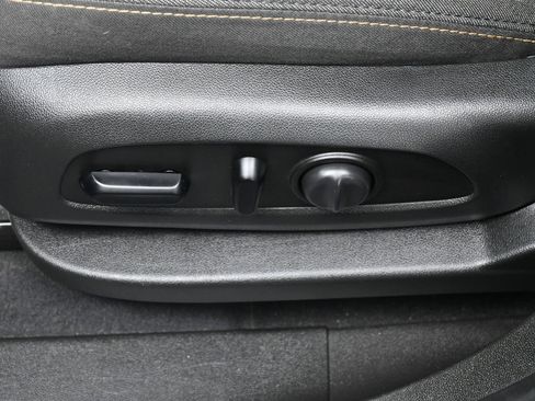 Used 2019 Chevrolet Equinox LT AWD/4WD image 20