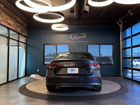 Used 2022 Honda Civic Sport image 4