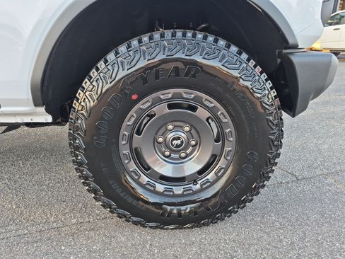 New 2025 Ford Bronco 4-Door w/ Sasquatch Package image 8