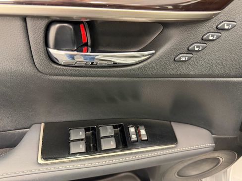 Used 2018 Lexus ES 350 w/ Premier Package FWD image 6
