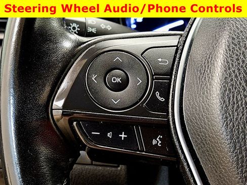 Used 2020 Toyota Camry SE image 24