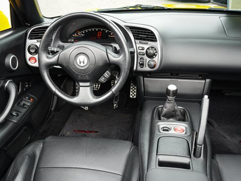 Used 2003 Honda S2000 image 30