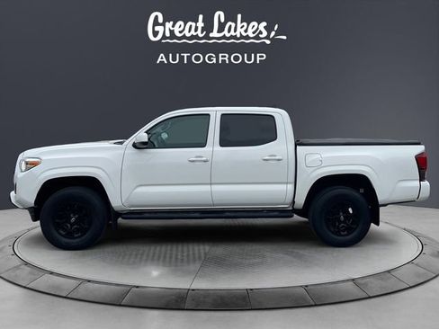 Used 2021 Toyota Tacoma SR AWD/4WD image 2