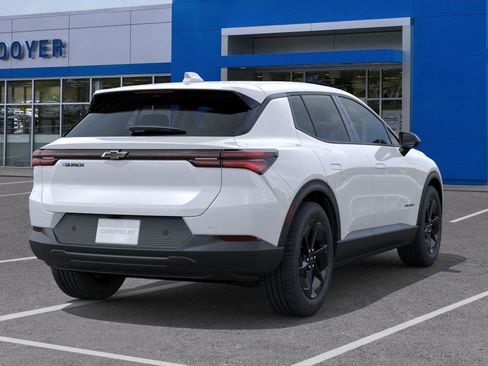 New 2026 Chevrolet Equinox EV LT image 4