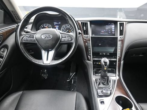 Used 2019 INFINITI Q50 Luxe w/ Essential Package (3.0T Luxe) AWD/4WD image 20