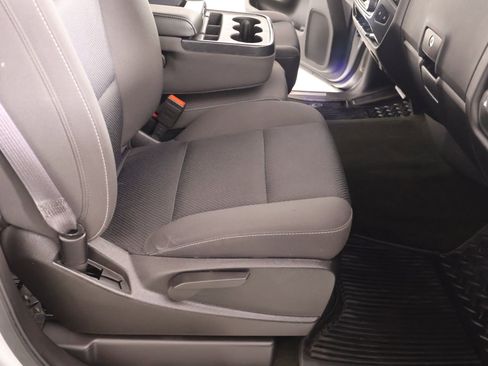 Used 2017 Chevrolet Silverado 1500 LT w/ All Star Edition image 13