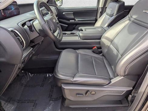 Used 2026 Ford Expedition Max Platinum AWD/4WD image 16