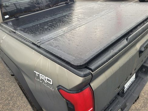 Used 2025 Toyota Tacoma TRD Off-Road w/ TRD Off Road Upgrade Package image 9