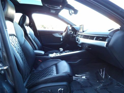 Used 2018 Audi S4 Prestige w/ Prestige Package image 15