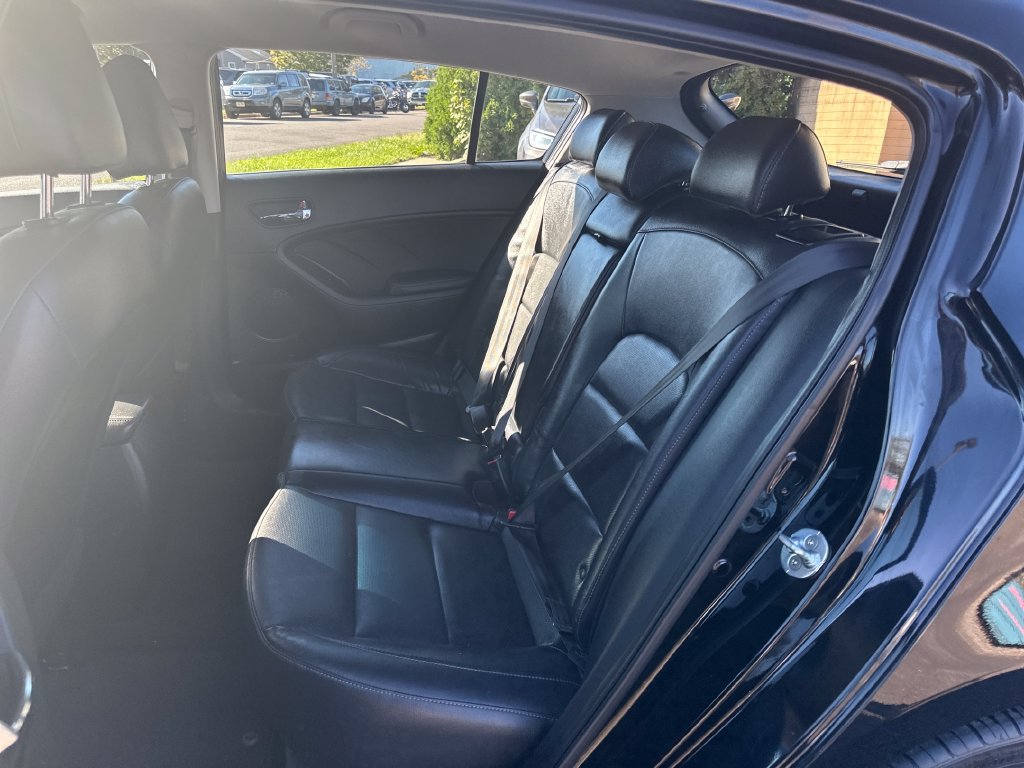 Used 2017 Kia Forte EX FWD image 18