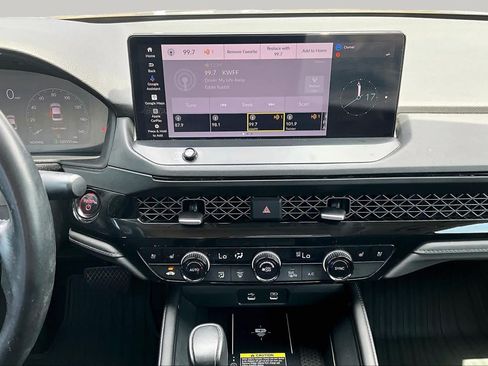 Used 2024 Honda Accord Touring image 7