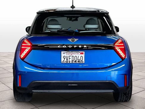 Certified 2025 MINI Cooper 2-Door Hardtop image 7