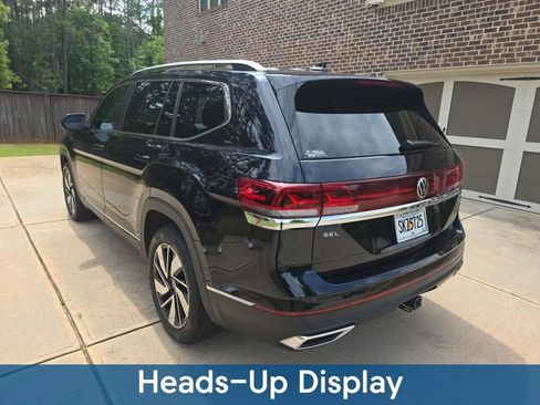 Used 2025 Volkswagen Atlas SEL AWD/4WD image 4