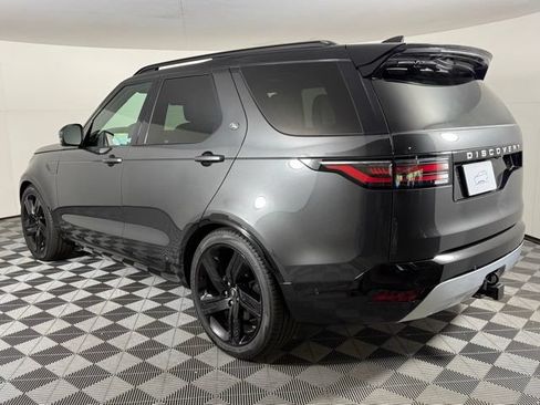 Used 2025 Land Rover Discovery Metropolitan Edition AWD/4WD image 5