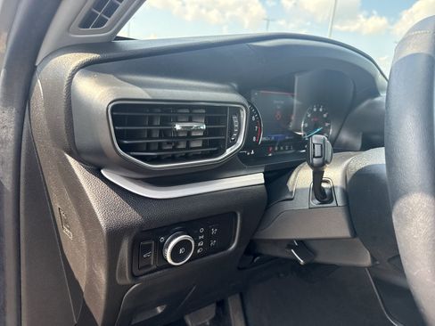 Used 2023 Ford Explorer XLT w/ Equipment Group 202A AWD/4WD image 15