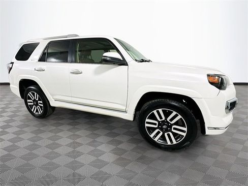 Used 2016 Toyota 4Runner Limited image 8