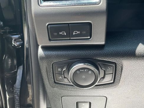 Used 2017 Ford F150 XLT w/ Equipment Group 302A Luxury image 20