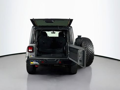 Used 2023 Jeep Wrangler Unlimited Rubicon w/ Cold Weather Group AWD/4WD image 26