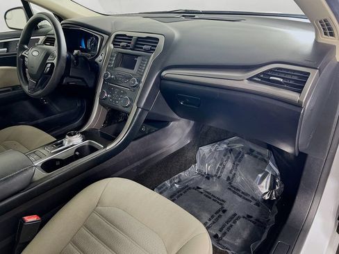 Used 2018 Ford Fusion S FWD image 26