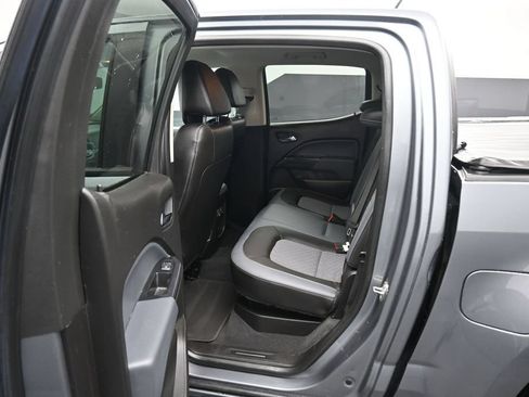 Used 2021 Chevrolet Colorado Z71 w/ Safety Package AWD/4WD image 32