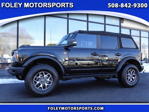 Used 2023 Ford Bronco Badlands image 1