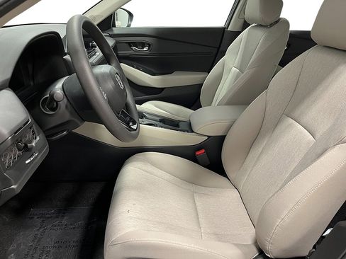 New 2025 Honda Accord SE image 12