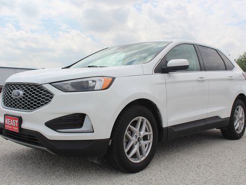 Used 2024 Ford Edge SEL image 1