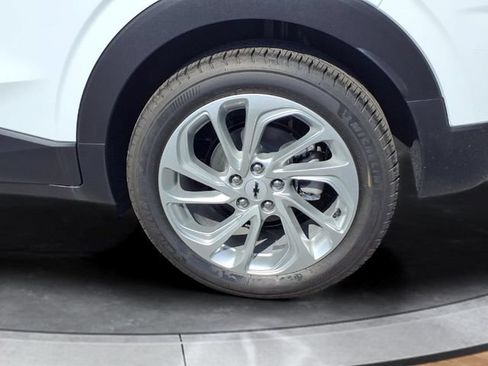 New 2027 Chevrolet Bolt LT FWD image 16