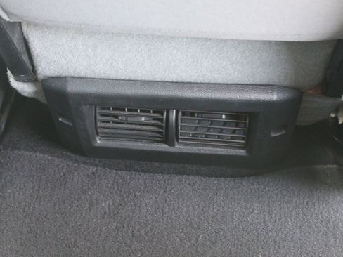 Used 2016 RAM 1500 Classic SLT AWD/4WD image 17