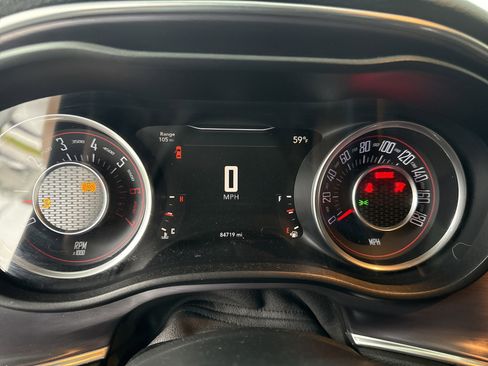 Used 2015 Dodge Challenger R/T Scat Pack RWD image 20