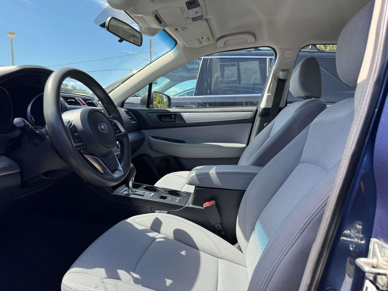 Used 2019 Subaru Outback 2.5i AWD/4WD image 12