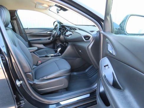 Used 2022 Buick Encore GX Select w/ Sport Touring Package image 21