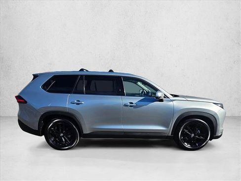 Used 2024 Toyota Grand Highlander Limited image 6