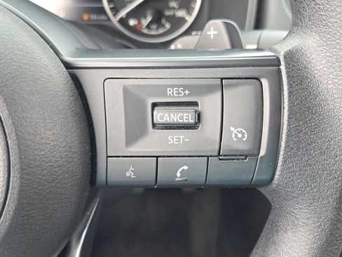 Used 2024 Nissan Rogue S AWD/4WD image 22