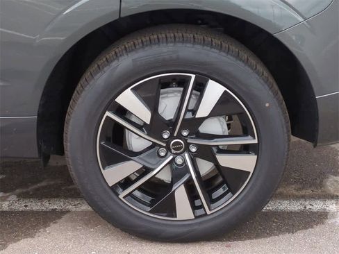 New 2026 Volvo XC60 B5 Plus w/ Protection Package Premier image 13